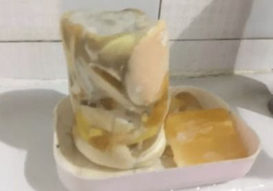 节省 出的癌症 几年不换的菜板筷子,丝网里的肥皂头 .